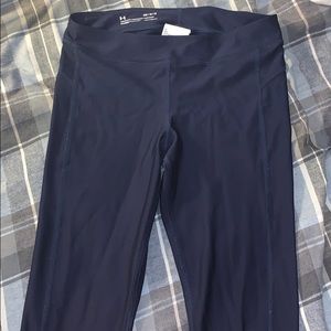 Navy cropped athletic leggings